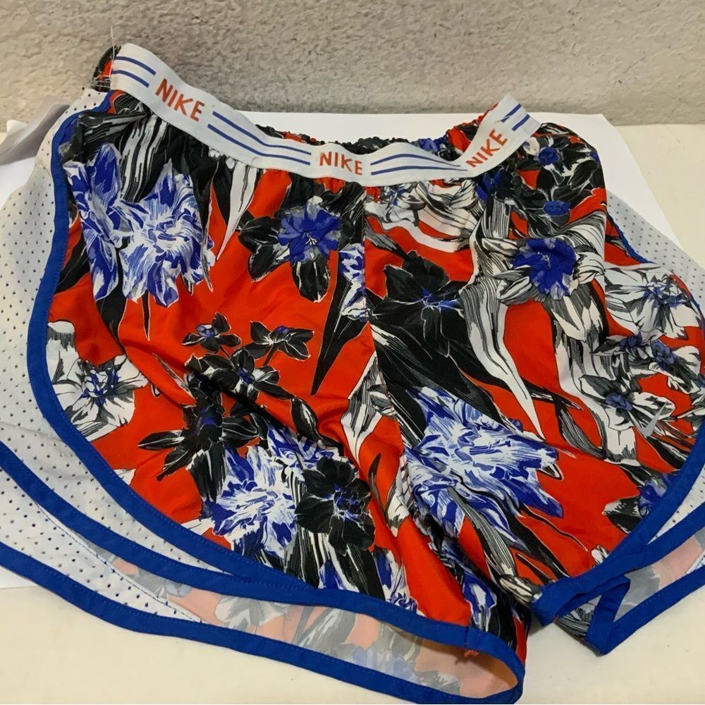 Nike Hyper Femme Floral Tempo Running Shorts Size S - Picture 5 of 9